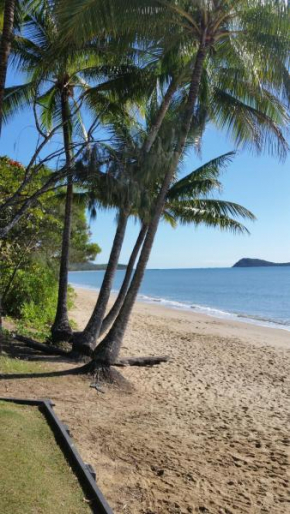 Cairns Northern Beaches Holiday Retreat, Clifton Beach